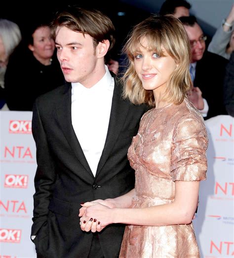 charlie heaton e natalia dyer|Natalia Dyer and Charlie Heaton Relationship。